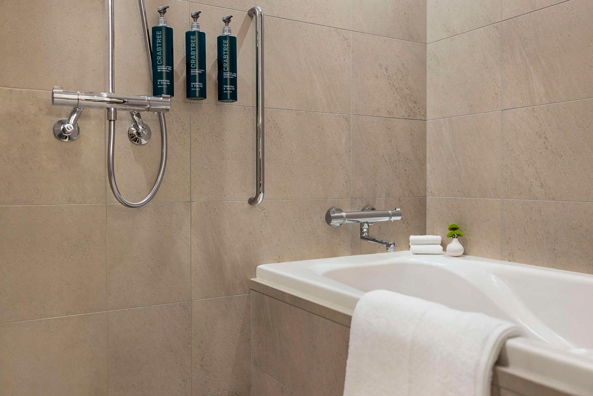Doubletree By Hilton Toyama Hotel Luaran gambar